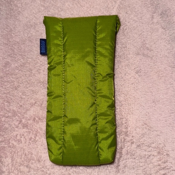 BAGGU PUFFY GLASSES SLEEVE - Picture 3 of 5